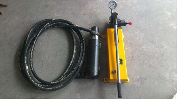 风动锚索张拉机具